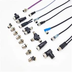 Elektrischer M12-Stecker